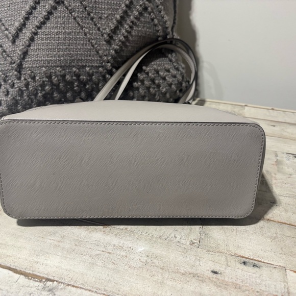 ❤️Michael Kors Charlotte Saffiano Leather Tote - Picture 5 of 7